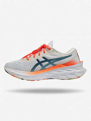 ASICS Novablast 2
