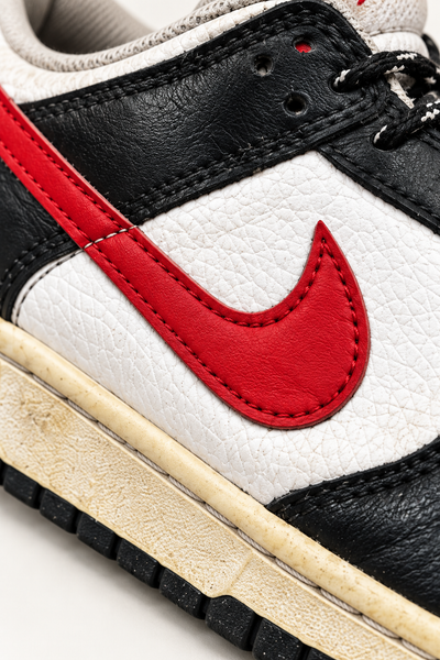 Nike Black & Red Sneakers, UK 7