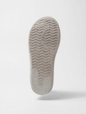 Adidas Adilette slip-ons