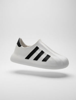 Adidas Adilette slip-ons