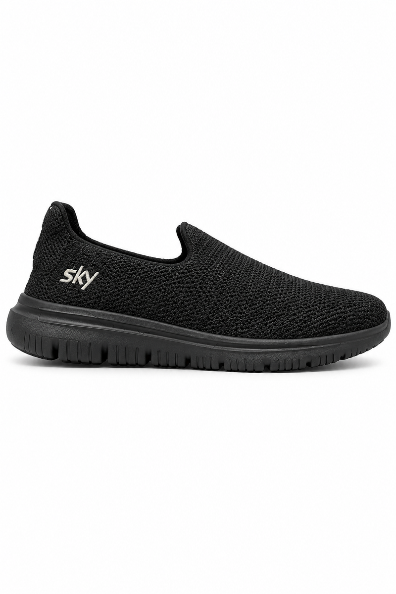 Sky Black Slip On Sneakers, UK 9